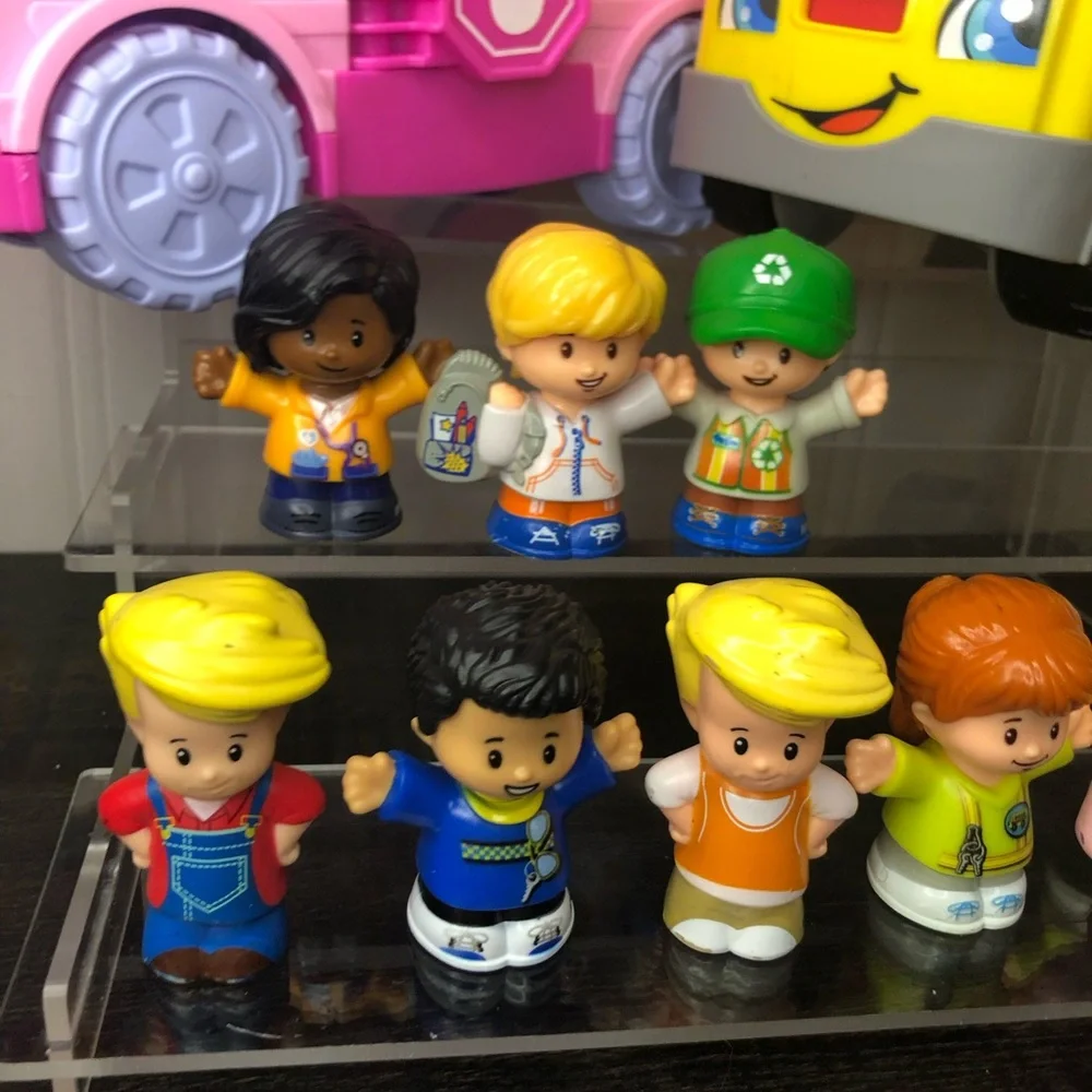 Fisher-Price little people busses and figures - Picture 4 of 5